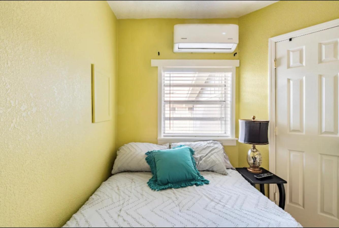 3-Bed Bungalow Walk To Historic Downtown סנפורד מראה חיצוני תמונה
